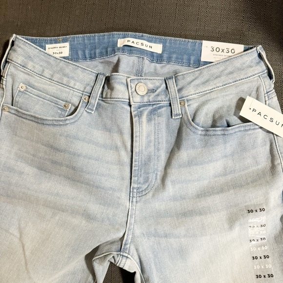 Pacsun NWT Stacked Skinny Jeans in Antique Light Wash Size 30 x 30 - Picture 7 of 11